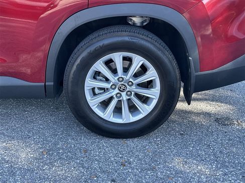 Used 2024 Toyota Grand Highlander XLE image 12