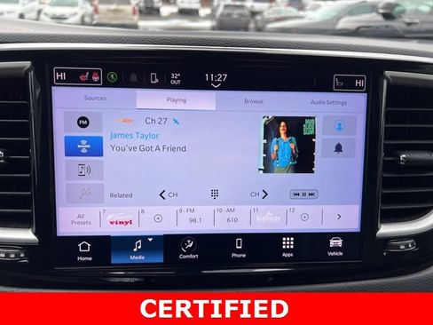 Certified 2022 Chrysler Pacifica Touring-L image 26