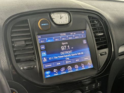 Used 2014 Chrysler 300 S image 24