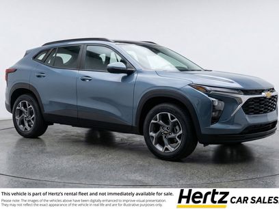 Used 2025 Chevrolet Trax LT