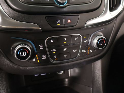Used 2022 Chevrolet Equinox LT FWD image 7