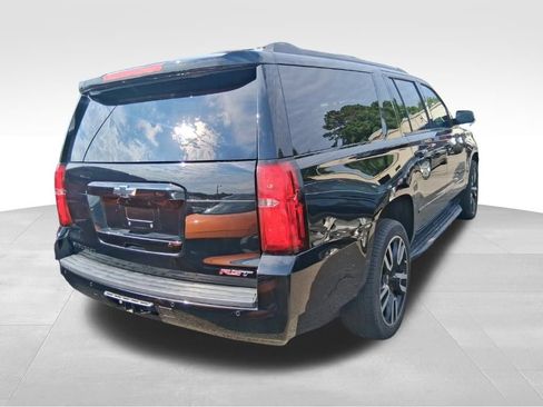 Used 2019 Chevrolet Suburban Premier AWD/4WD image 2