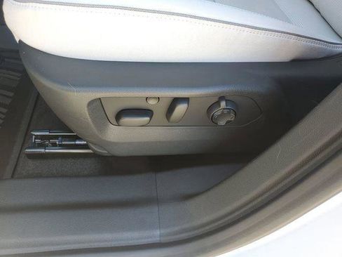 New 2026 Buick Envision Avenir AWD/4WD image 11