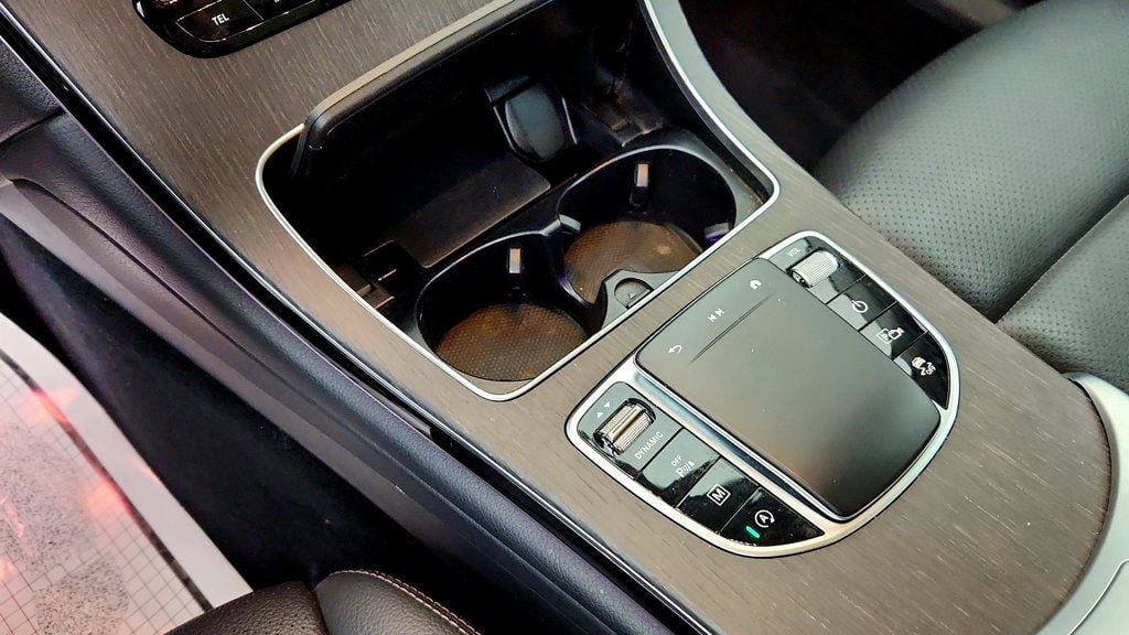 Used 2022 Mercedes-Benz GLC 300 image 15