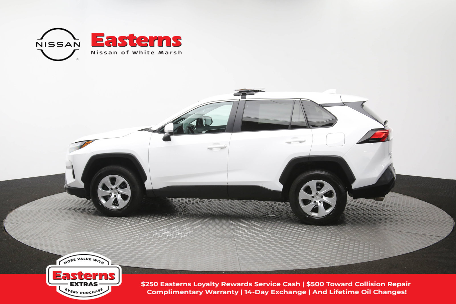Used 2023 Toyota RAV4 LE AWD/4WD image 60