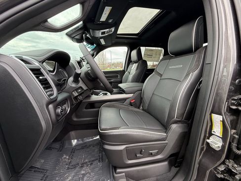 New 2026 RAM 3500 Laramie AWD/4WD image 16
