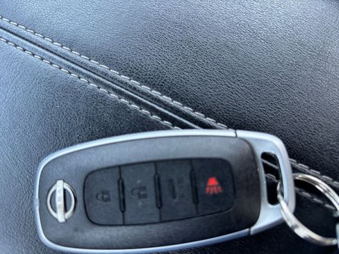 Used 2025 Nissan Sentra SV image 20