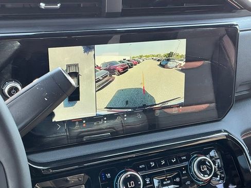 Used 2025 GMC Sierra 2500 AT4 w/ AT4 Premium Plus Package image 47