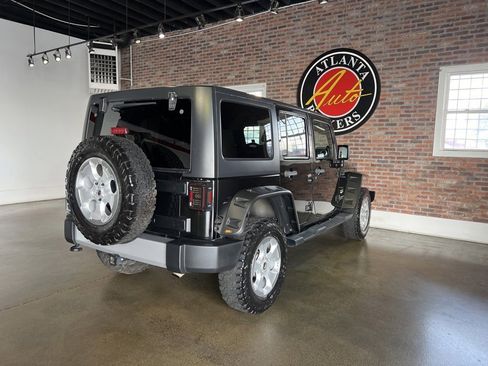 Used 2014 Jeep Wrangler Unlimited Sahara w/ Max Tow Package image 16