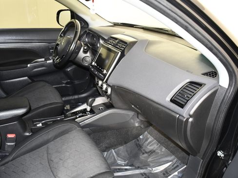 Used 2021 Mitsubishi Outlander Sport SE AWD/4WD image 40