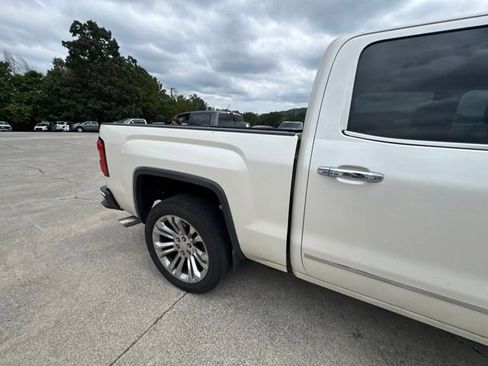 Used 2015 GMC Sierra 1500 SLT w/ All-Terrain Package AWD/4WD image 9
