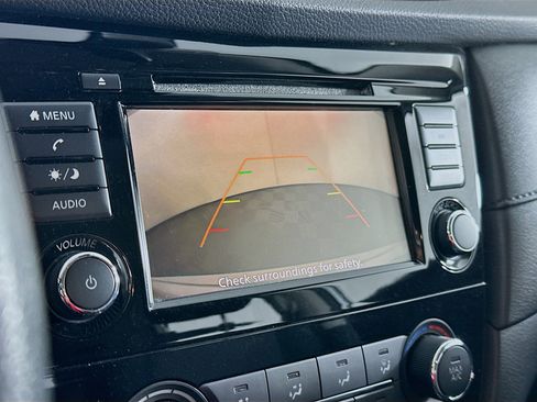 Used 2020 Nissan Rogue S FWD image 21