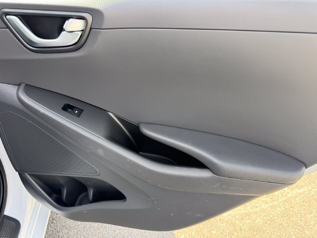Used 2018 Hyundai Ioniq Limited w/ Ultimate Package 02 FWD image 14