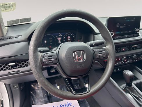 Used 2023 Honda Accord EX image 12