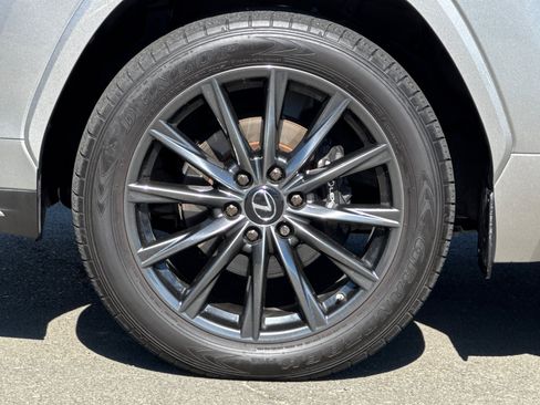Used 2022 Lexus LX 600 F Sport w/ Accessory Package (Z1) AWD/4WD image 25