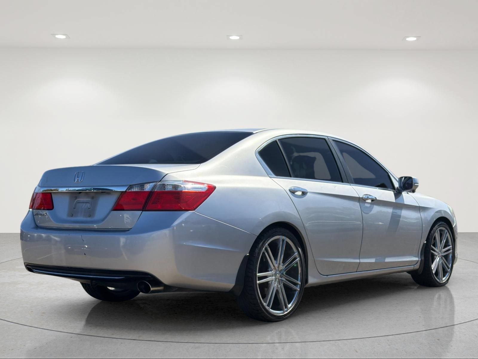 Used 2014 Honda Accord EX image 4