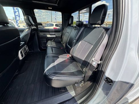 Used 2019 Ford F150 Lariat w/ Equipment Group 502A Luxury AWD/4WD image 32