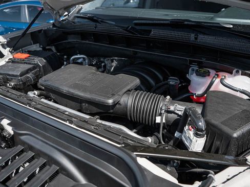 New 2026 GMC Sierra 1500 SLE image 7