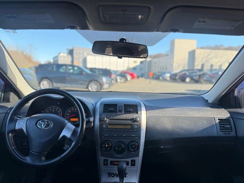 Used 2010 Toyota Corolla S image 19