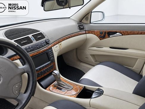 Used 2004 Mercedes-Benz E 320 Sedan image 5
