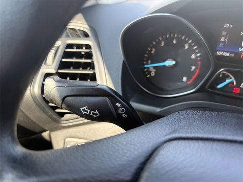 Used 2018 Ford Escape SE image 22