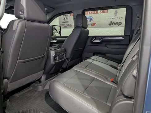 Used 2025 Chevrolet Silverado 2500 LTZ w/ Trail Boss Package AWD/4WD image 16
