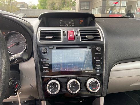 Used 2016 Subaru Forester 2.5i Premium w/ Popular Package #1 AWD/4WD image 15