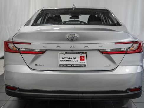 Used 2025 Toyota Camry LE image 5