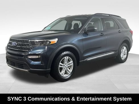 Used 2023 Ford Explorer XLT w/ Equipment Group 202A AWD/4WD image 6