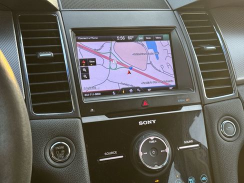 Used 2013 Ford Taurus SHO image 24