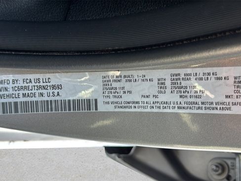 Used 2024 RAM 1500 Laramie image 12