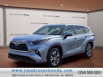 Used 2023 Toyota Highlander XLE