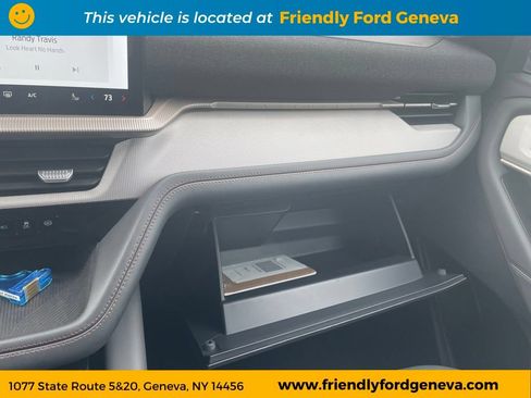 Used 2025 Ford Explorer Active w/ Active Comfort Package AWD/4WD image 29