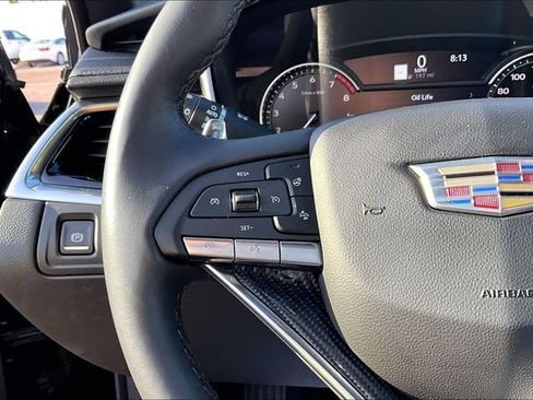 Used 2023 Cadillac XT6 Sport AWD/4WD image 17