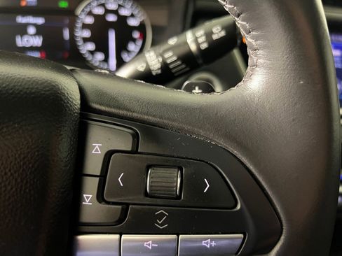 Used 2023 Cadillac XT6 Luxury image 26