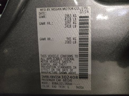 Used 2025 Nissan Altima 2.5 S FWD image 33