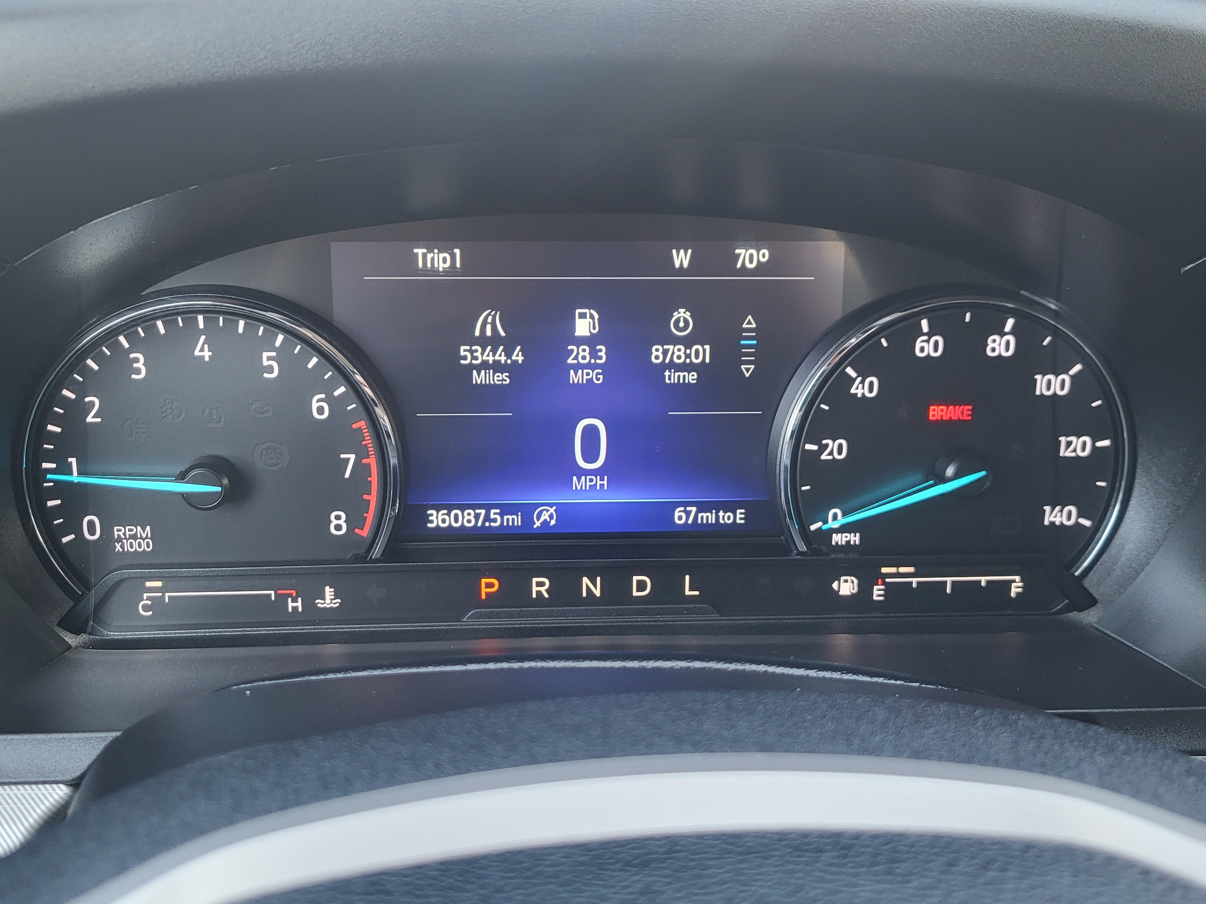 Used 2024 Ford Explorer XLT w/ Equipment Group 202A AWD/4WD image 16
