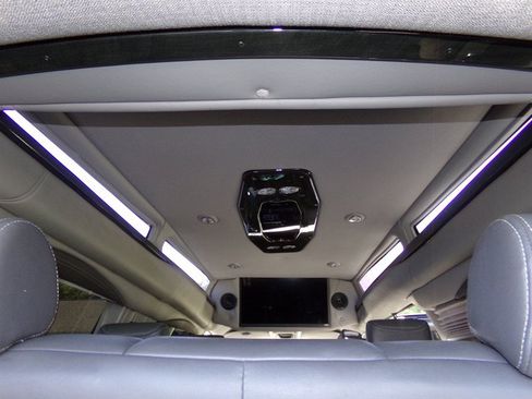 Used 2022 Chevrolet Express 2500 Extended RWD image 30