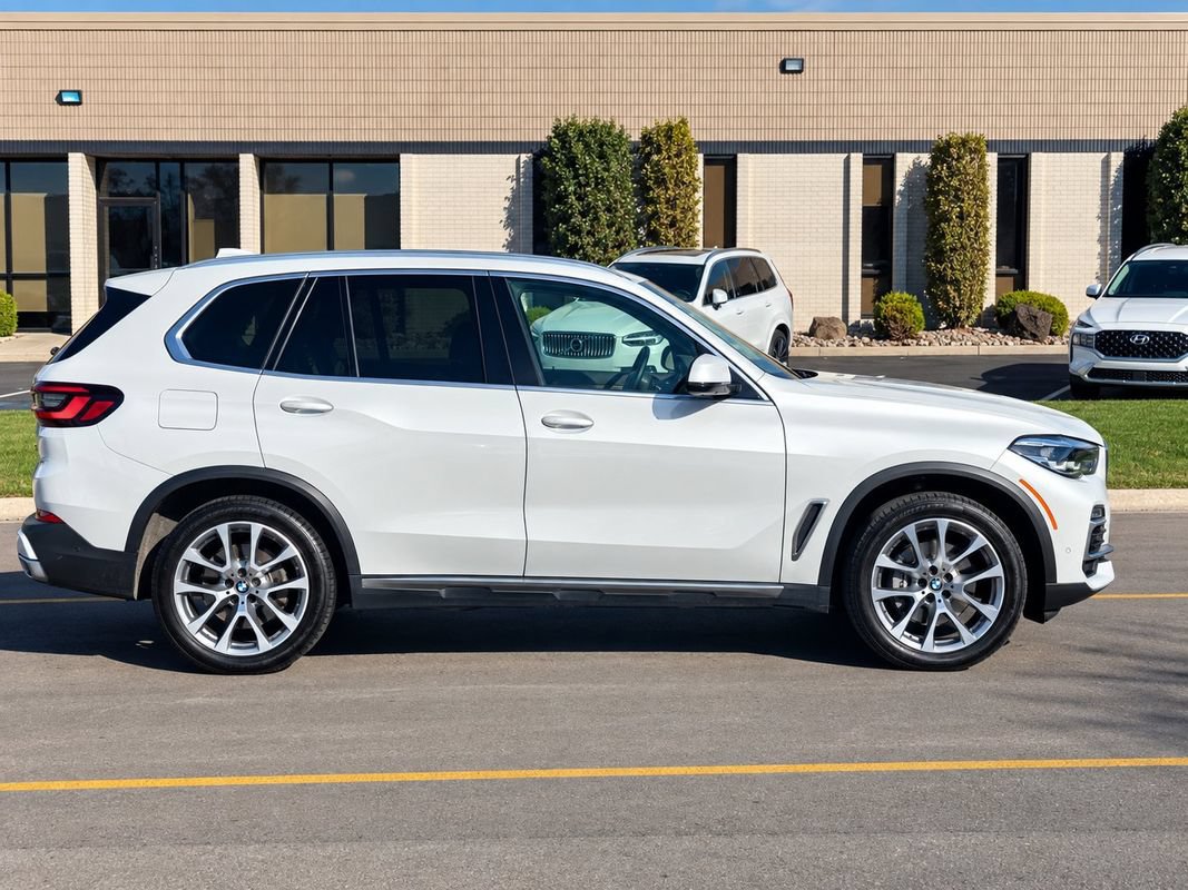 Used 2021 BMW X5 xDrive40i AWD/4WD image 5