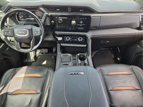 Used 2024 GMC Sierra 2500 AT4 w/ AT4 Premium Plus Package AWD/4WD image 24
