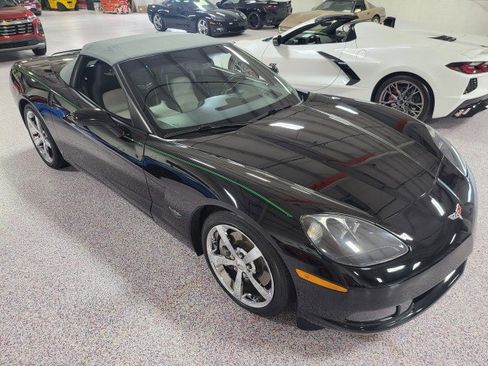 Used 2008 Chevrolet Corvette Convertible w/ Preferred Equipment Group image 2