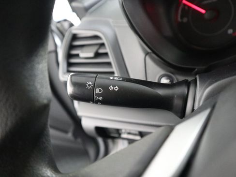 Used 2019 Subaru Crosstrek 2.0i image 24