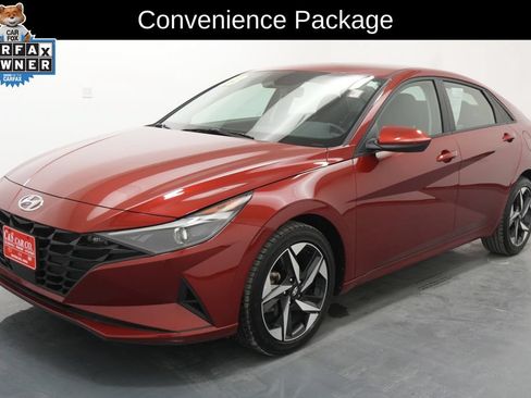Used 2023 Hyundai Elantra SEL w/ Convenience Package FWD image 3