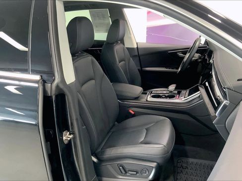 Used 2023 Audi Q8 Premium Plus image 12