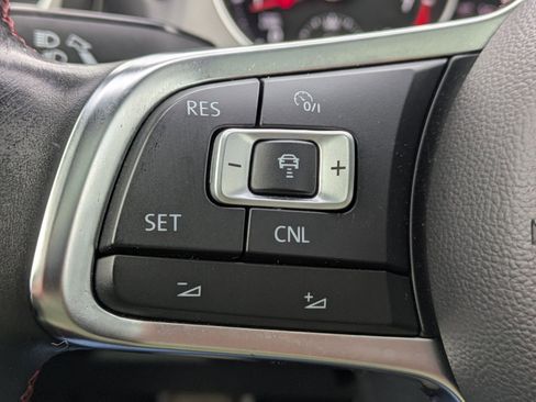 Used 2016 Volkswagen GTI SE w/ Driver Assistance Package image 16