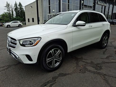Certified 2022 Mercedes-Benz GLC 300 4MATIC image 3