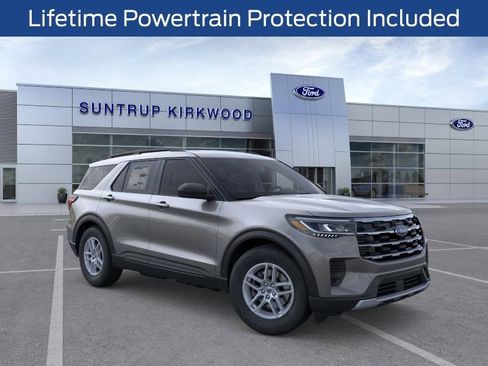 New 2026 Ford Explorer Active AWD/4WD image 9