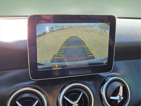 Used 2019 Mercedes-Benz GLA 250 image 27