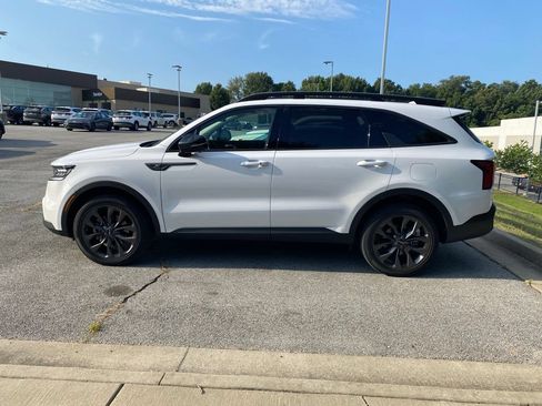 Used 2023 Kia Sorento SX Prestige AWD/4WD image 4