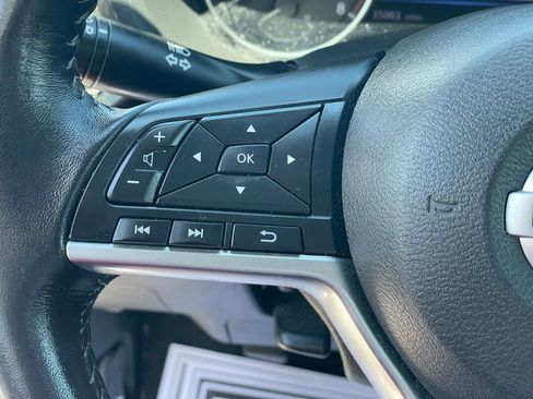 Certified 2021 Nissan Sentra SV FWD image 17